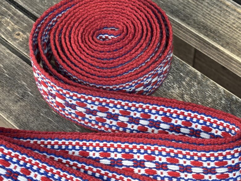 Vidzemes ziedainā josta SARKANOS/BALTOS TOŅOS VZ#05 